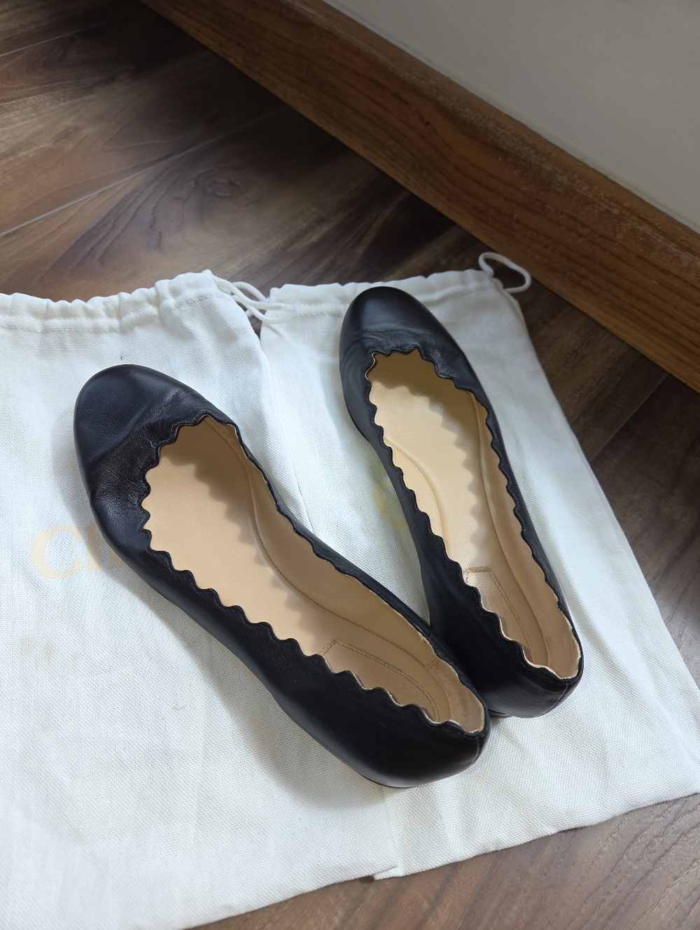 Chloe Scalloped Black Leather Ballet Flats, Great Condition